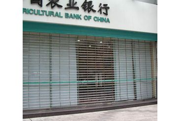 杭州上城区通花卷帘门